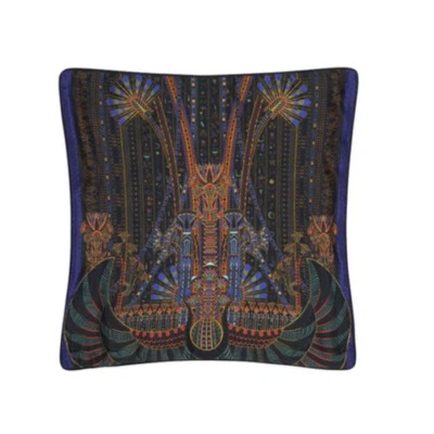 NUEVO CAMILLA GATEWAY TO GIZA PEQUEÑO COJÍN CRISTALES SEDA 45x45cm. Foto 1 de 2