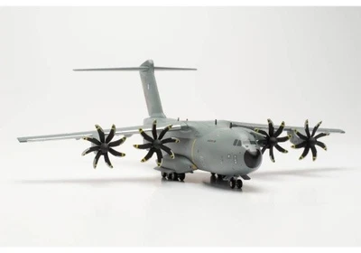 Herpa Wings Airbus A400M French Air Force F-RBAR 1:200 Modellflugzeug - Bild 1 von 4