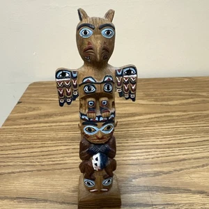 TOTEM VINTAGE IN LEGNO INTAGLIATO A MANO - NATIVI AMERICANI NORD-OVEST - 6,5" - Foto 1 di 17