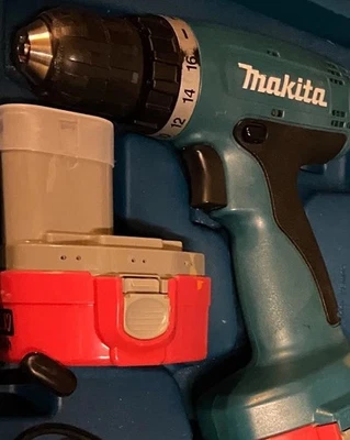 Makita 6280D 14,4W Akkuschrauber Bohrmaschine im Koffer mit Bits & Bedienungsanleitung - Bild 1 von 4