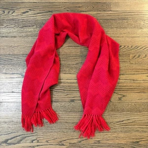 Figueroa Alpaca Scarf Peru Woven Chevron Fringe Red Accessory - Picture 1 of 3