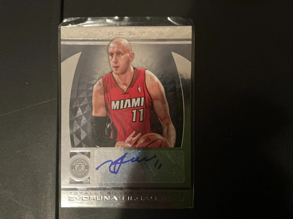 Zydrunas Ilgauskas #3 2013 Panini totalmente certificado totalmente firmas Foto 1 de 2
