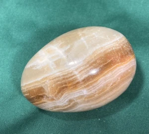 Stone Agate Egg from Pakistan, 64x44mm, 174g - Picture 1 of 2
