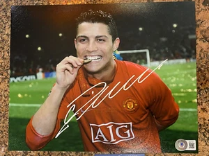 Cristiano Ronaldo signed 8x10 Beckett BAS - Picture 1 of 3