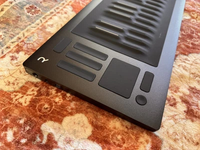 ROLI Seaboard RISE 2 MPE/MIDI Keyboard Controller Black - Image 1 of 4