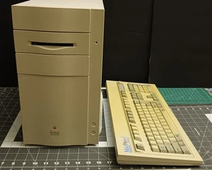 Rare 1993 Apple Mac Macintosh Quadra 800 PC Computer M1206 & Keyboard Untested - Picture 1 of 24