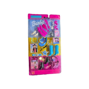 2002 Barbie Fashion Avenue Accessoire Set - Asst 28868 - Neu im Paket - Schuhe + - Bild 1 von 2