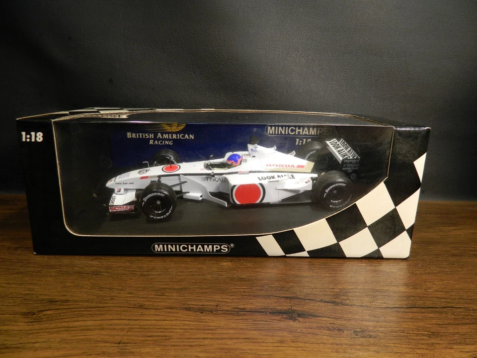 MINICHAMPS 1/18 BAR Honda Racing F1 Team show car 2001 - Image 1 of 3