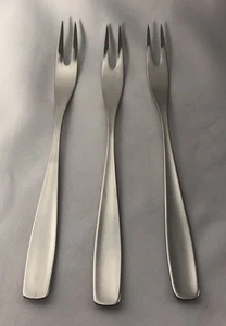 * WMF - LINE - CROMARGAN - 3 SERVING FORKS - STAINLESS  FLATWARE - 7 1/2" * - Picture 1 of 8