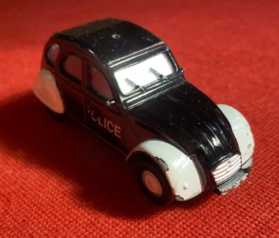 MONDO MOTORS Modellino Auto CITROEN 2CV 6 POLICE scala 1:43 in metallo Nero - Immagine 1 di 3