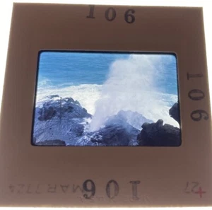 1970s Slide 35mm Halona Blowhole Ocean Rocks Oahu Hawaii - Picture 1 of 2