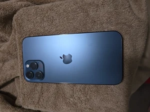 Newly Used Apple iPhone 12 Pro Max 512GB READ - Photo 1 sur 5