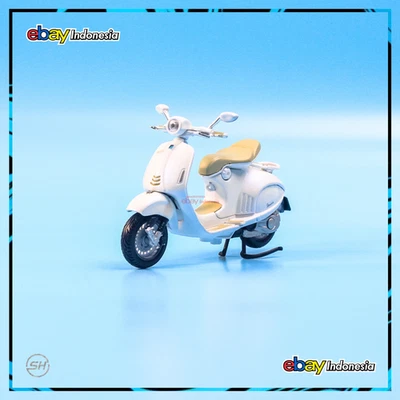 Maisto Centauria Custom Vespa 946 Bellisima SNAKE CNY 2025 Diecast Motor 1:18 - Image 1 of 4