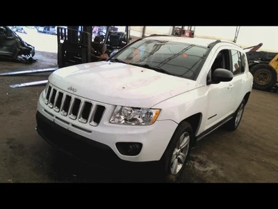 (LOCAL PICKUP ONLY) Driver Front Door Classic Style Power Window Fits 11-17 COMP - Image 1 of 4