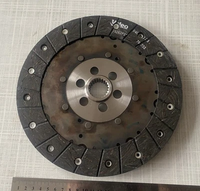 1 x 703325 NEW VALEO CLUTCH PLATE FOR BMW ( THIS ONLY FITS VALEO KIT 832253 ) - Image 1 of 3