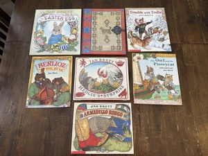Jan Brett Series Children's Educational Books Lot of 7 - Picture 1 of 2