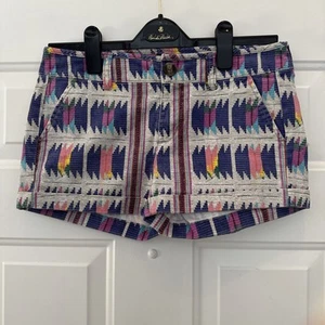 American Eagle Midi Women's Aztec Tribal Grey, Purple & Pink Stretch Shorts - 4 - Picture 1 of 2