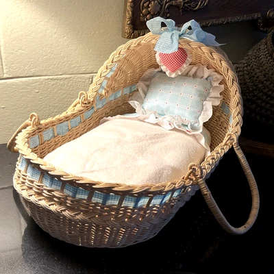 American Girl Doll Bitty Baby Lullaby Basket Moses Wicker Bassinet BlanketPillow - Image 1 of 4