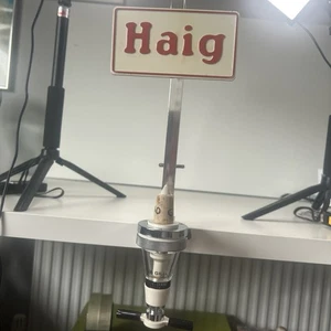 Óptica y portabotellas Haig Scotch de colección montada en estante NUEVO óptico - Imagen 1 de 16