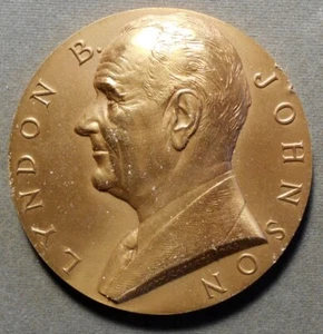 Lyndon B. Johnson, U.S. Mint Presidential Series, Mint List No. 136, First Term, - Picture 1 of 2