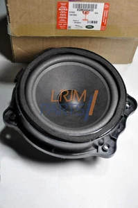Genuine Land Rover Range Rover FRONT DOOR SPEAKER 05-12 XQM500420 OEM - Picture 1 of 2