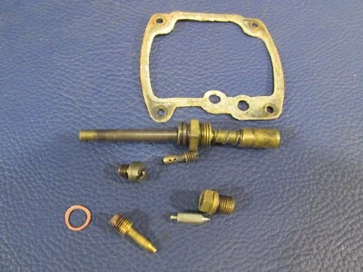 Tornillos de carburador Kawasaki KM100 1976-1979 Mikuni K100 I74 con chorros de carburador Foto 1 de 2