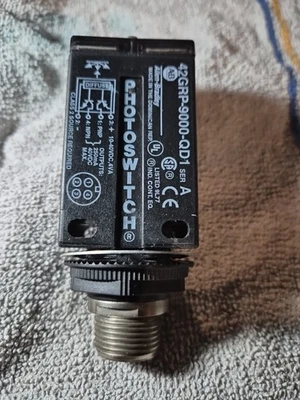 Allen Bradley 42GRP-9000-QD1 SER A PhotoSwitch Diffuse Sensor USA SELLER  - Image 1 of 4