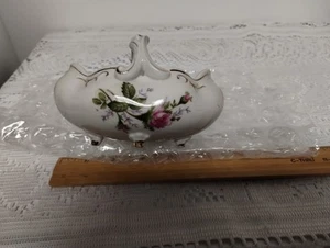 Small Porcelain 5-1/2" L & M Inc. Pink Rose Basket - Picture 1 of 4