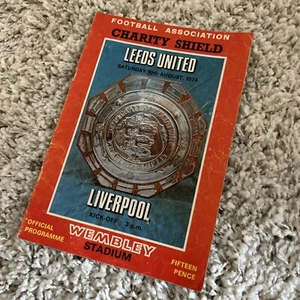 1974 Leeds United v Liverpool Charity Shield Programme - Picture 1 of 4