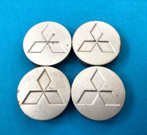 OEM MITSUBISHI Genuine Wheel Center Hub Cap MR455633 51mm - Picture 1 of 3