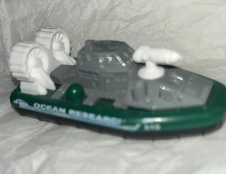 Aerodeslizador Diecast Matchbox Ocean Research verde y blanco Foto 1 de 4
