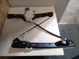 BMW E90 3 SERIES DRIVERS (O/S) FRONT WINDOW REGULATOR AND MOTOR 7060266. - Picture 1 of 18