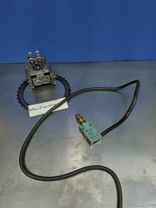 Telemecanique XCM-G1424360 Roller Switch =Used= - Picture 1 of 7