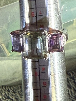 Anillo Amatista Verde, Amatista y Zafiro Blanco Talla 7 Foto 1 de 4