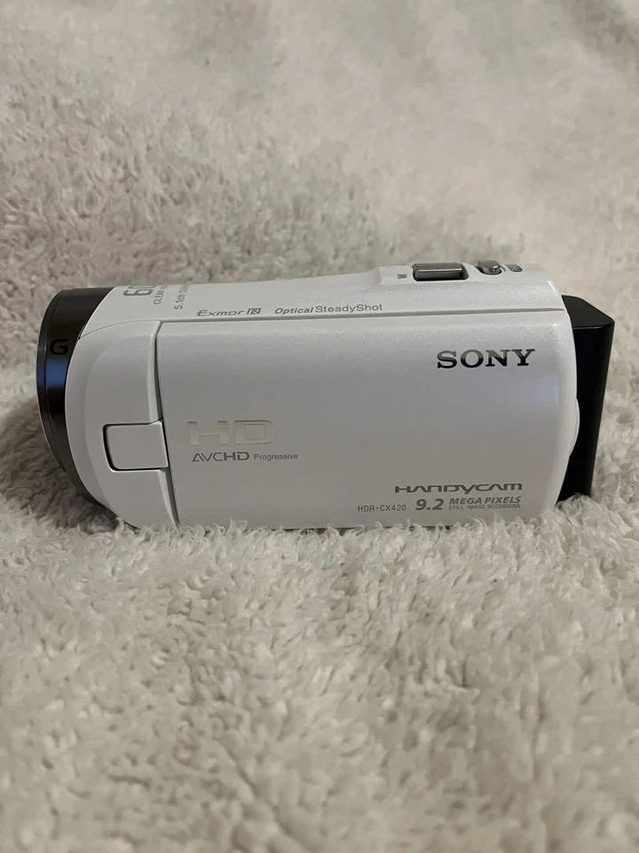 SONY HDR-CX420 W White Handycam Video Camera Optical 30x 32GB Only Japanese - Image 1 of 1