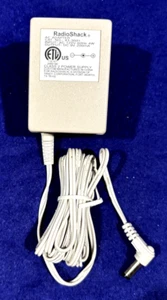 🌟OEM Original RadioShack AC Adapter 43-3601 Input 120v 60hz 4W Output 9V 200mA - Picture 1 of 3