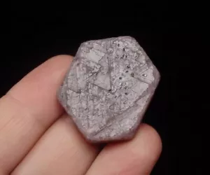 CORUNDUM var. RUBY big well formed crystal !! TANZANIA Kilimanjaro Region /pi966 - Picture 1 of 13