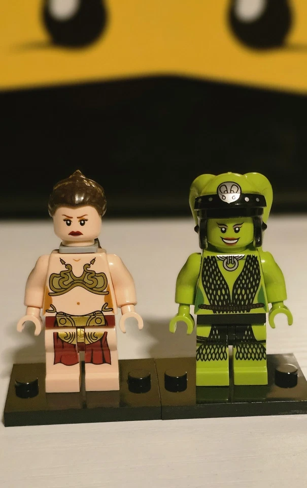 NUEVO Traje de Esclava Princesa Leia de Star Wars + Minifiguras Lego Personalizadas de Oola Foto 1 de 3