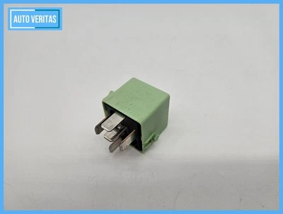 Originale Bmw 5 Touring (e39) 520i Relais Chiudi 8373700 61.36-8373700 - Immagine 1 di 4