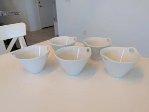 Set of 5 Crate & Barrel Porcelain Kai Ramen Noodle Soup Rice Sushi Bowls White - Picture 1 of 10