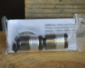 Paquete de bloqueo de cámara Omega calibre 2-12 sobre cerradura de escopeta debajo y 1 llave - Imagen 1 de 3