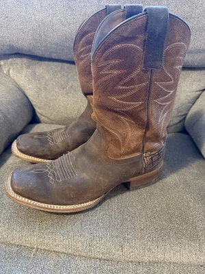 BOTAS VAQUERAS CODY JAMES MCBRIDE HOMBRE - PUNTERA CUADRADA ANCHA TALLA 10.5 D Foto 1 de 4