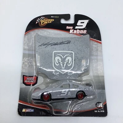 Coche de prueba Winner's Circle Kasey Kahne #9 Dodge Hood Magnet 2005 NASCAR 1:64 Foto 1 de 4