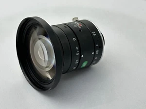 Lente de montaje en C Computar V0828-MPY 1,1" 8 mm F2,8 12 MP - Imagen 1 de 6