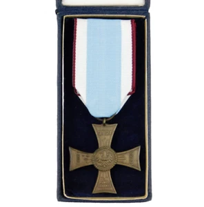 3613 WW1 POLISH SILESIAN UPRISING CROSS OF VALOR AN MERIT ORDER MEDAL POLAND - Picture 1 of 8