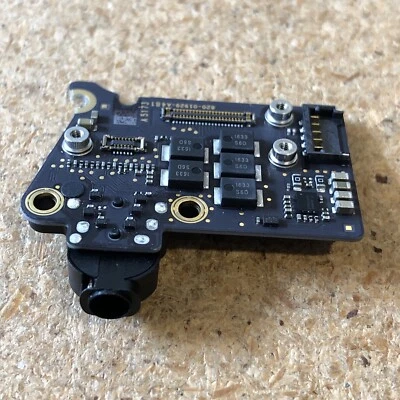 Macbook Air 13 M1 2020 A2337 Audio Board Sound Headphone Jack 820-01929 Genuine - Image 1 of 4