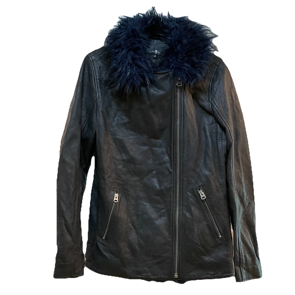 Chaqueta de moto de cuero negra 7 For All Mankind con cuello de piel sintética azul talla M Foto 1 de 4