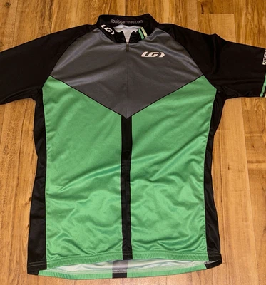 Louis Garneau 1/2 Zip Green and Black Cycling Jersey Water Bottle Holder No Tag - Image 1 of 4