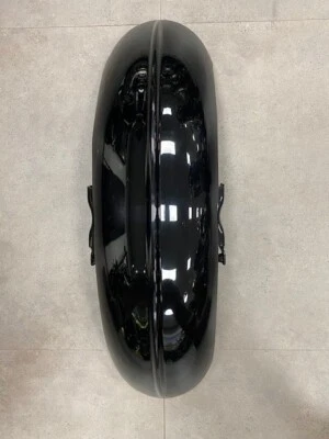 Guardabarros delantero Triumph Bonneville Bobber negro azabache parte # T2304431-PG Foto 1 de 4