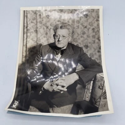 Vintage Photograph Arthur Rodzinski Famous Orchestra Conductor 9"x 7" B & W CBS - Image 1 of 4